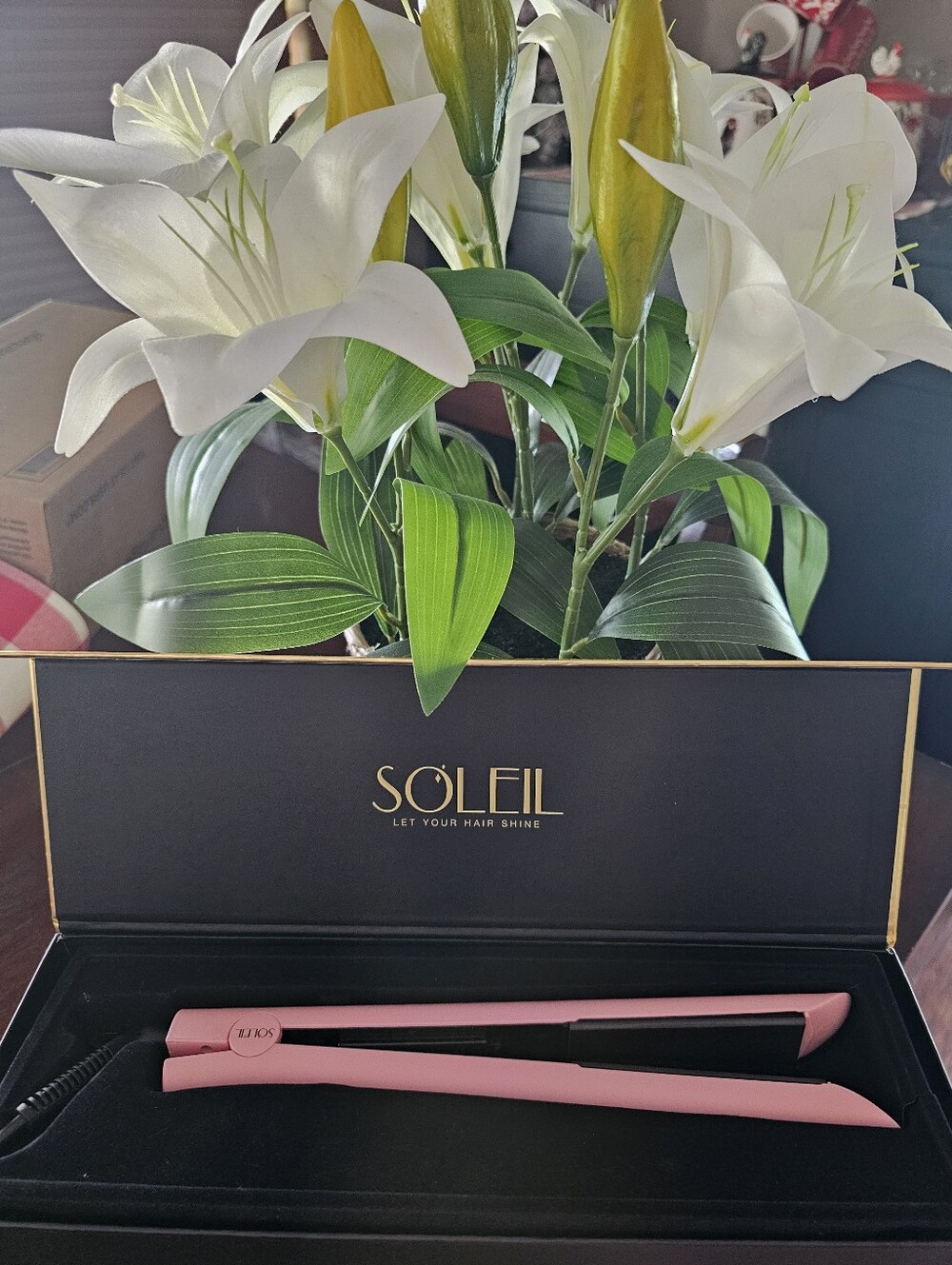 SOLEIL Pink Ceramic Hair Straightener - Professional Sleek Flat Iron